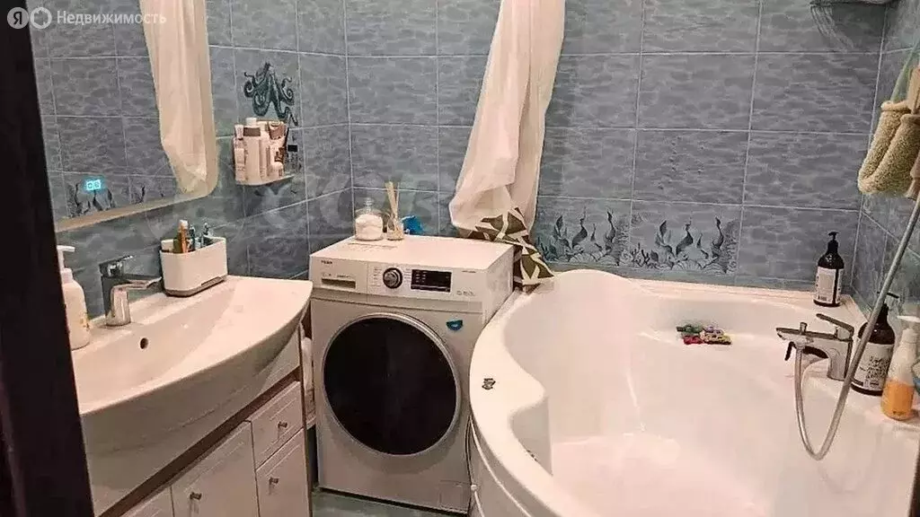 2-комнатная квартира: Тюмень, улица Константина Посьета, 11 (67.2 м) - Фото 1