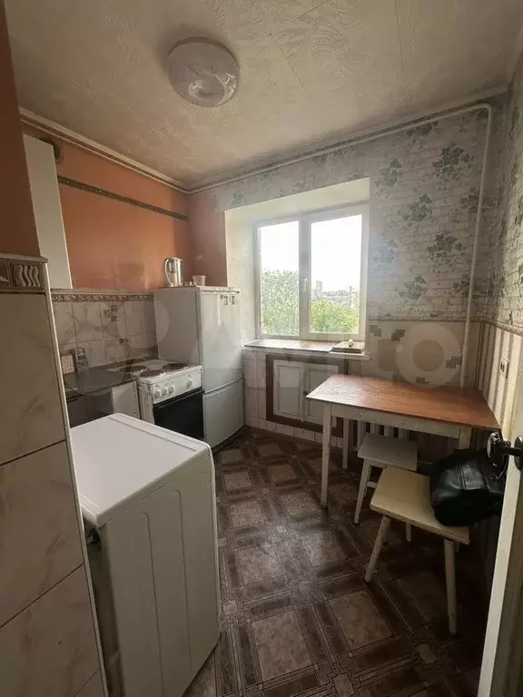2-к. квартира, 42 м, 5/5 эт. - Фото 0