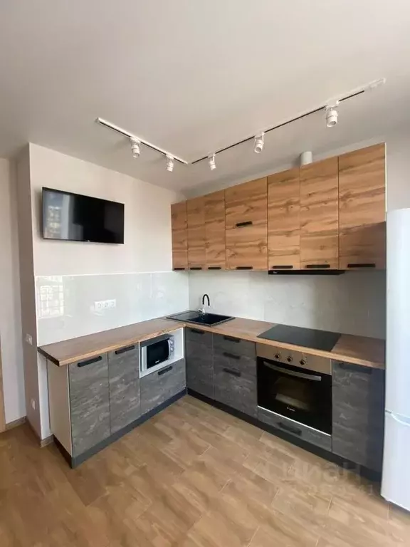 2-к кв. Крым, Симферополь ул. Никанорова (60.0 м) - Фото 1