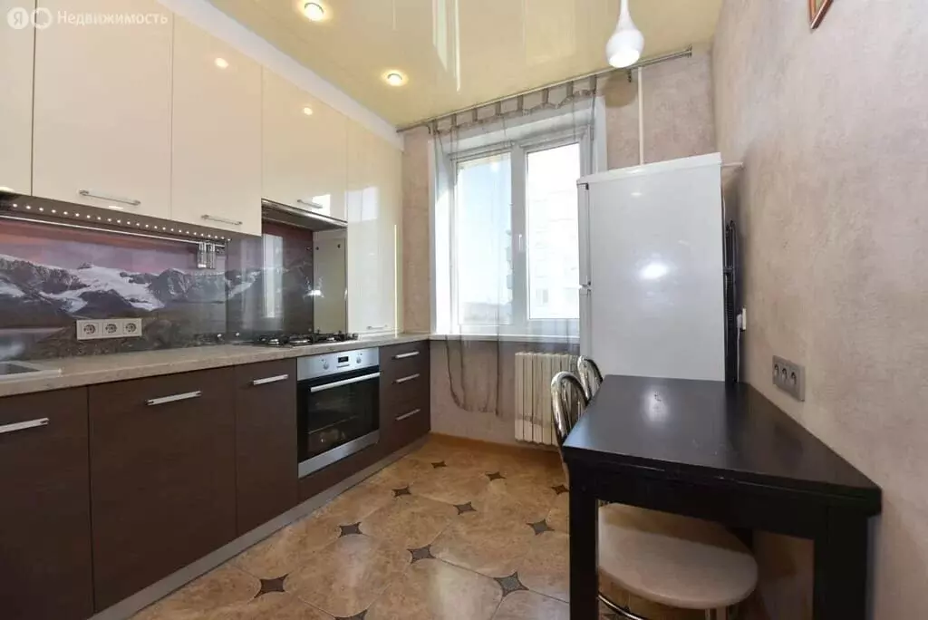 2-комнатная квартира: Астрахань, улица Куликова, 48к1 (49.2 м) - Фото 0