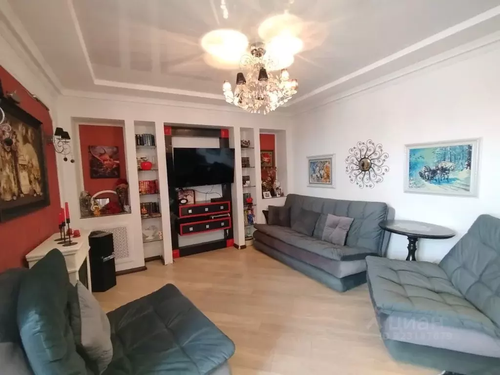 2-к кв. Астраханская область, Астрахань Тихорецкий пер., 5 (69.6 м) - Фото 0