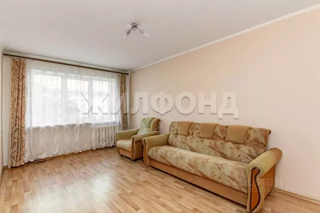 1-к кв. Алтайский край, Барнаул ул. Панфиловцев, 19к2 (30.1 м) - Фото 1