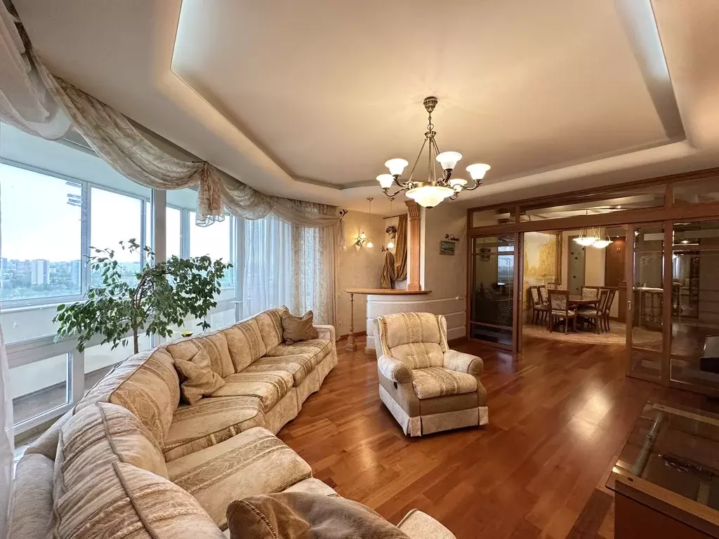 Продаётся 4-к квартира, 179.8 м - Фото 0