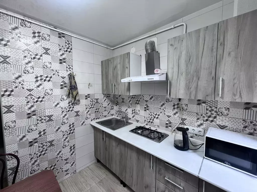 3-к кв. Крым, Симферополь ул. Залесская, 81 (64.0 м) - Фото 2
