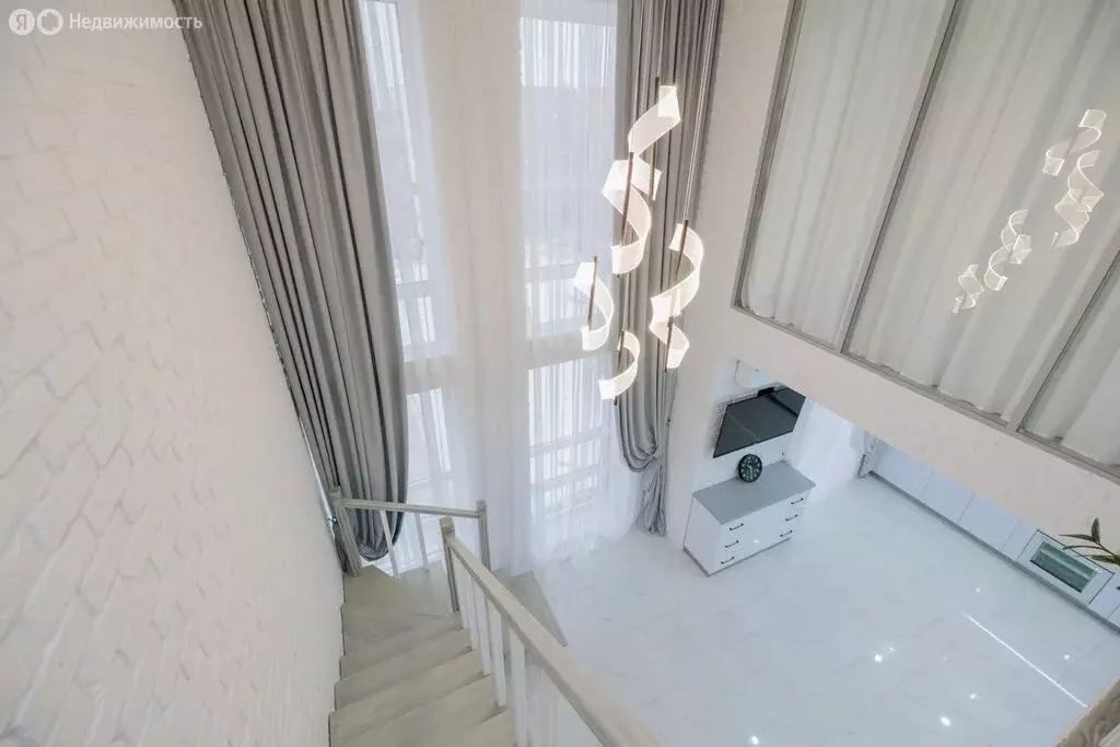 4-комнатная квартира: посёлок Пригородный, Звёздный проспект, 2Б ... - Фото 2