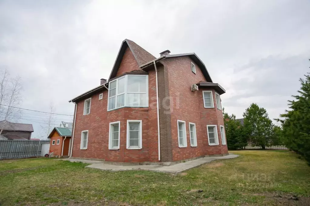 Дом в Хабаровский край, Хабаровск Совхозная ул., 88А (234 м) - Фото 1