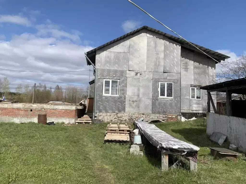 Дом в Кировская область, Кирово-Чепецкий район, с. Кстинино Советская ... - Фото 0