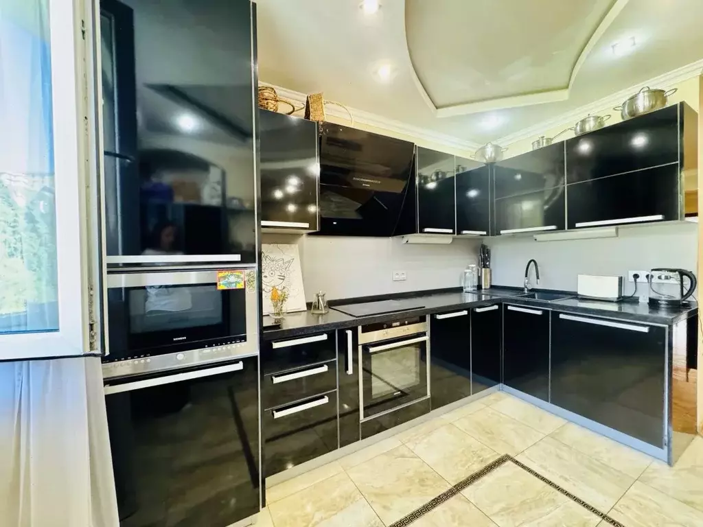 3-к кв. Краснодарский край, Сочи ул. Гагарина, 53а (83.0 м) - Фото 2
