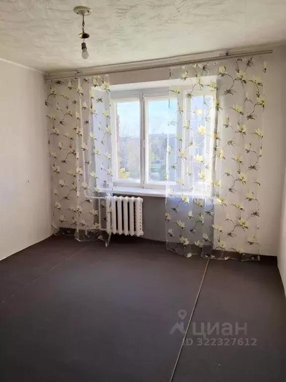 Комната Свердловская область, Екатеринбург ул. Бисертская, 12 (13.2 м) - Фото 1