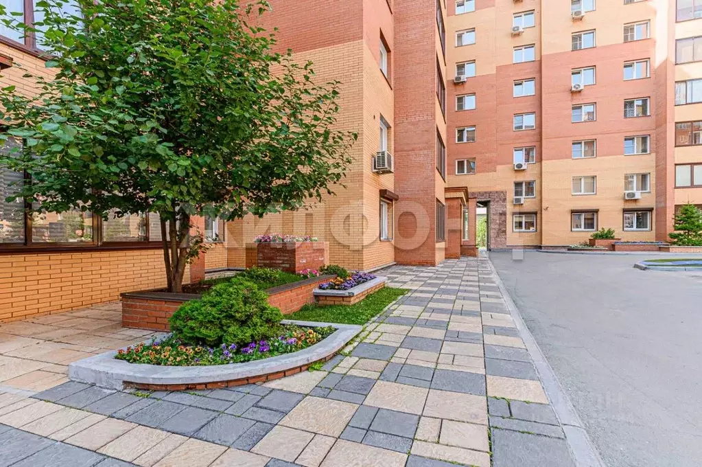 3-к кв. Новосибирская область, Новосибирск Холодильная ул., 17 (89.5 ... - Фото 1