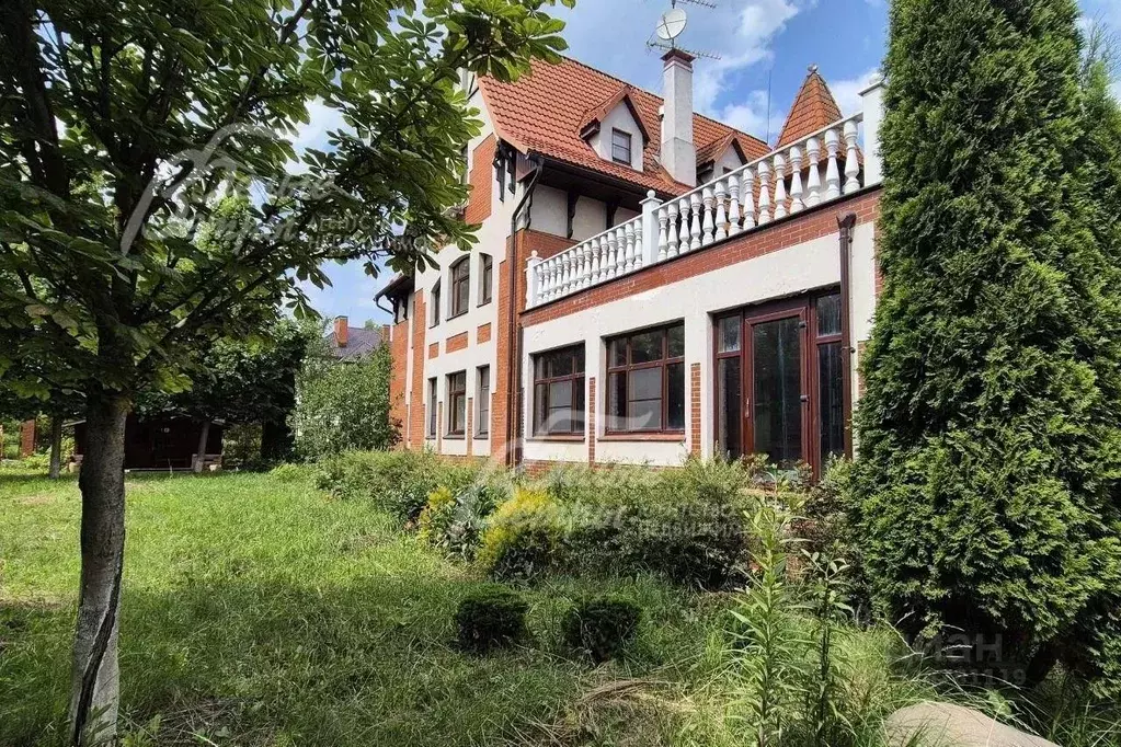 Дом в Москва Росинтер-1 кп,  (400 м) - Фото 1