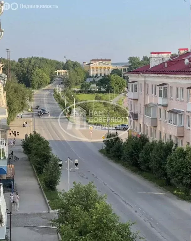 2-комнатная квартира: Лысьва, улица Смышляева, 6 (52 м) - Фото 1