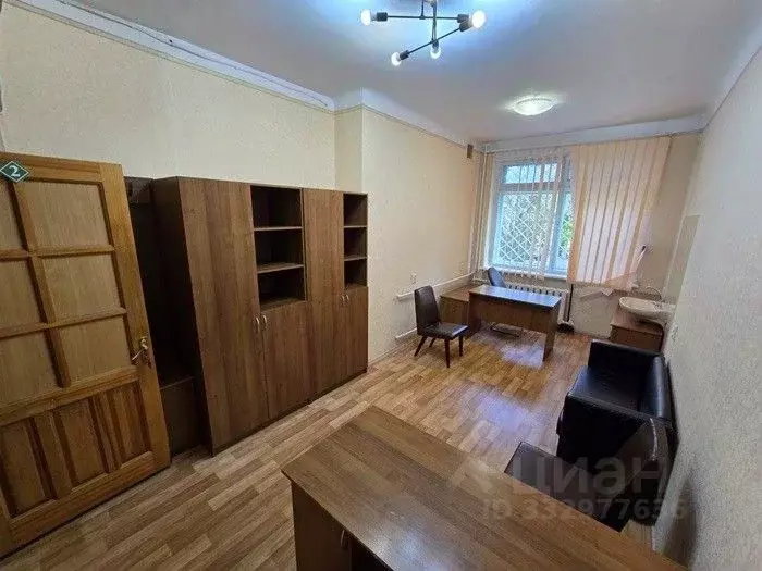 Офис в Севастополь ул. Кулакова, 58 (20 м) - Фото 2