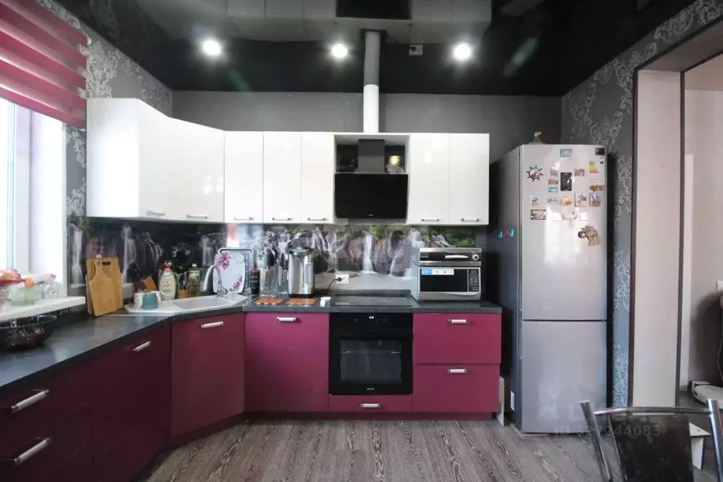 Дом в Ямало-Ненецкий АО, Новый Уренгой Сатурн ТСН, ул. Родная (232 м) - Фото 1