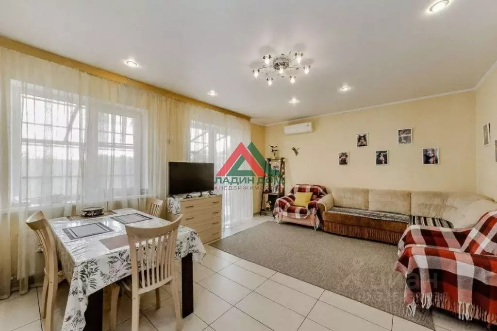 Дом в Краснодарский край, Краснодар ул. Архангельская, 4/1 (140 м) - Фото 1