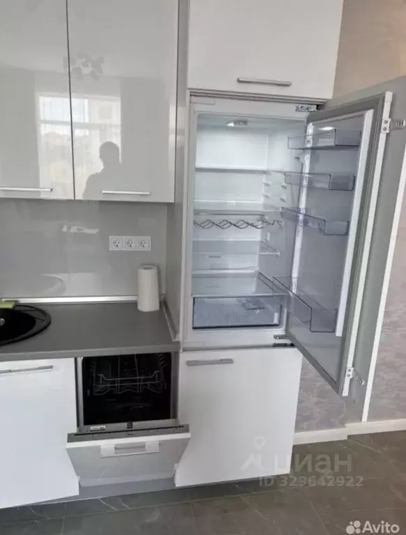 1-к кв. Крым, Симферополь ул. Пахотная, 10 (50.0 м) - Фото 2