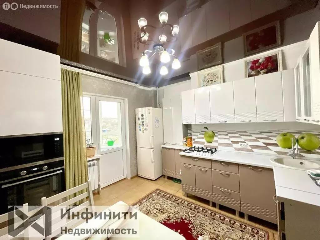 2-комнатная квартира: Ессентуки, Вокзальная улица, 57В (91 м) - Фото 0