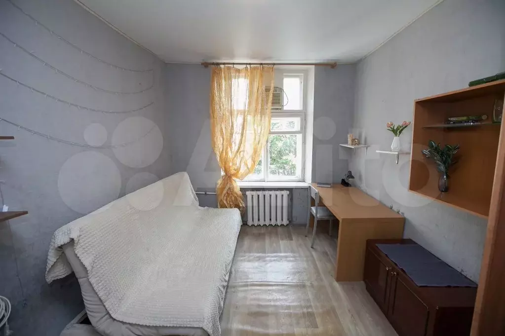 Комната 15 м в 3-к., 2/4 эт. - Фото 0