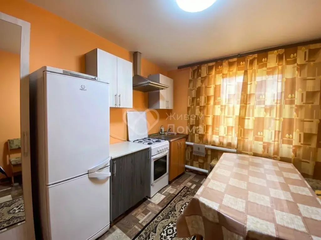 Дом в Волгоградская область, Суровикино Железнодорожная ул. (120 м) - Фото 1
