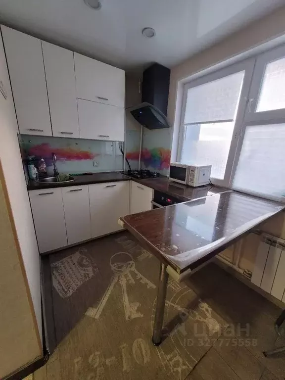 3-к кв. Ямало-Ненецкий АО, Новый Уренгой Ленинградский просп., 10Б ... - Фото 1