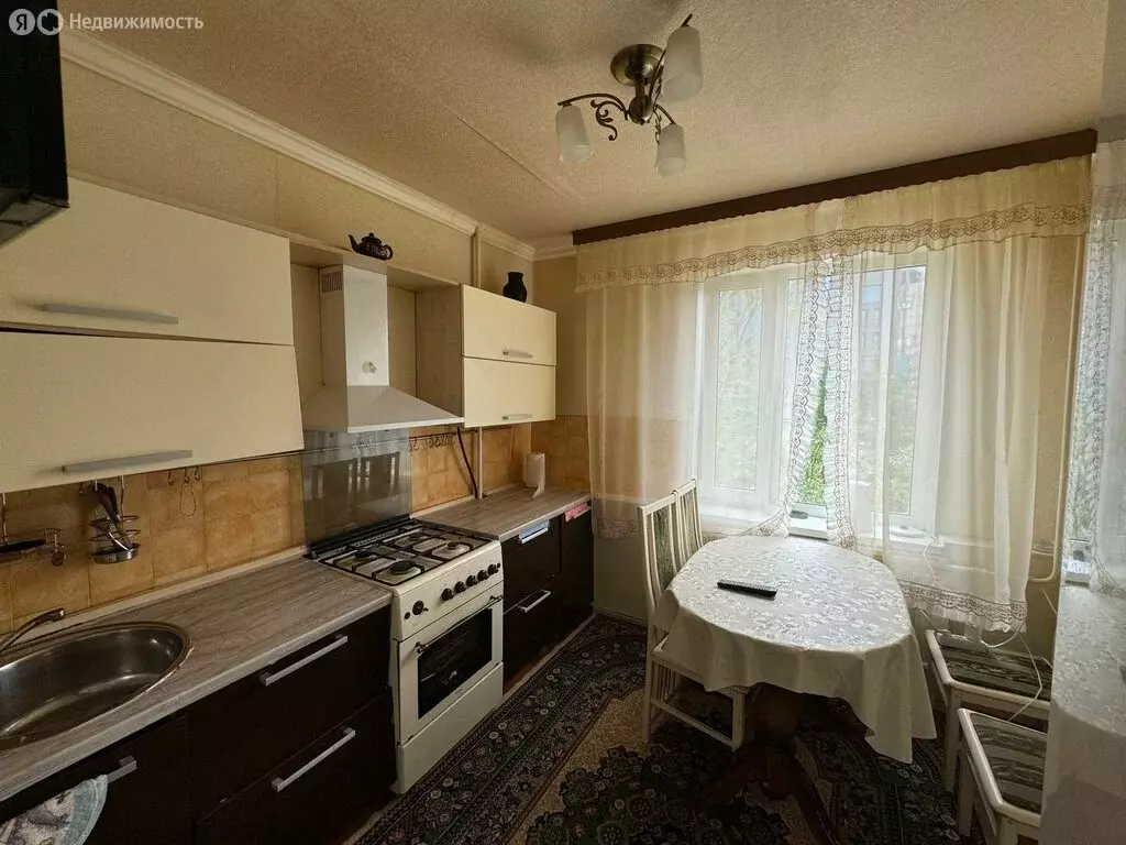 2-комнатная квартира: Новый Уренгой, район Северная Жилая Часть, ... - Фото 1