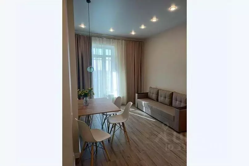 1-к кв. Тюменская область, Тюмень ул. Ю.-Р.Г. Эрвье, 34к1 (45.0 м) - Фото 0