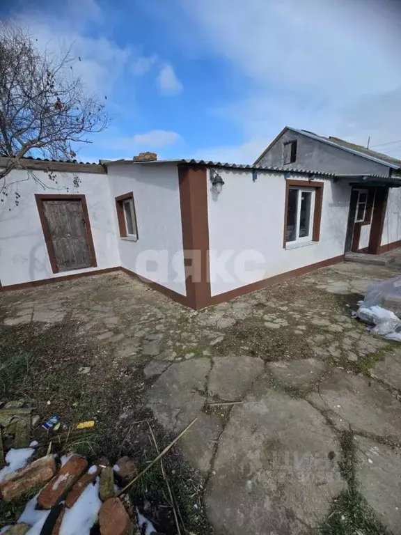Дом в Крым, Советский район, с. Дмитровка ул. Киевская, 35 (89 м) - Фото 1