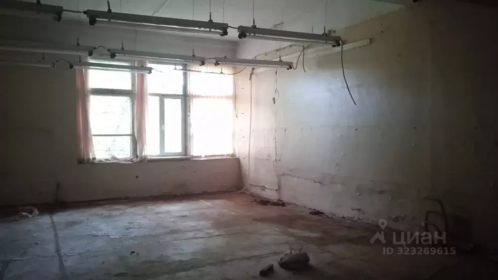 Помещение свободного назначения в Свердловская область, Красноуфимск ... - Фото 2