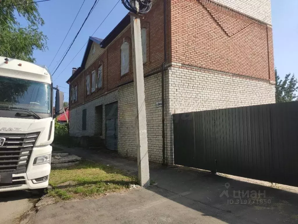 Дом в Ульяновская область, Ульяновск ул. Расковой, 4 (300 м) - Фото 1