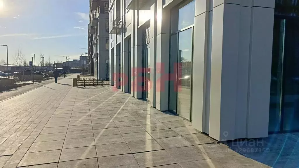Помещение свободного назначения в Тюменская область, Тюмень Причальная ... - Фото 1