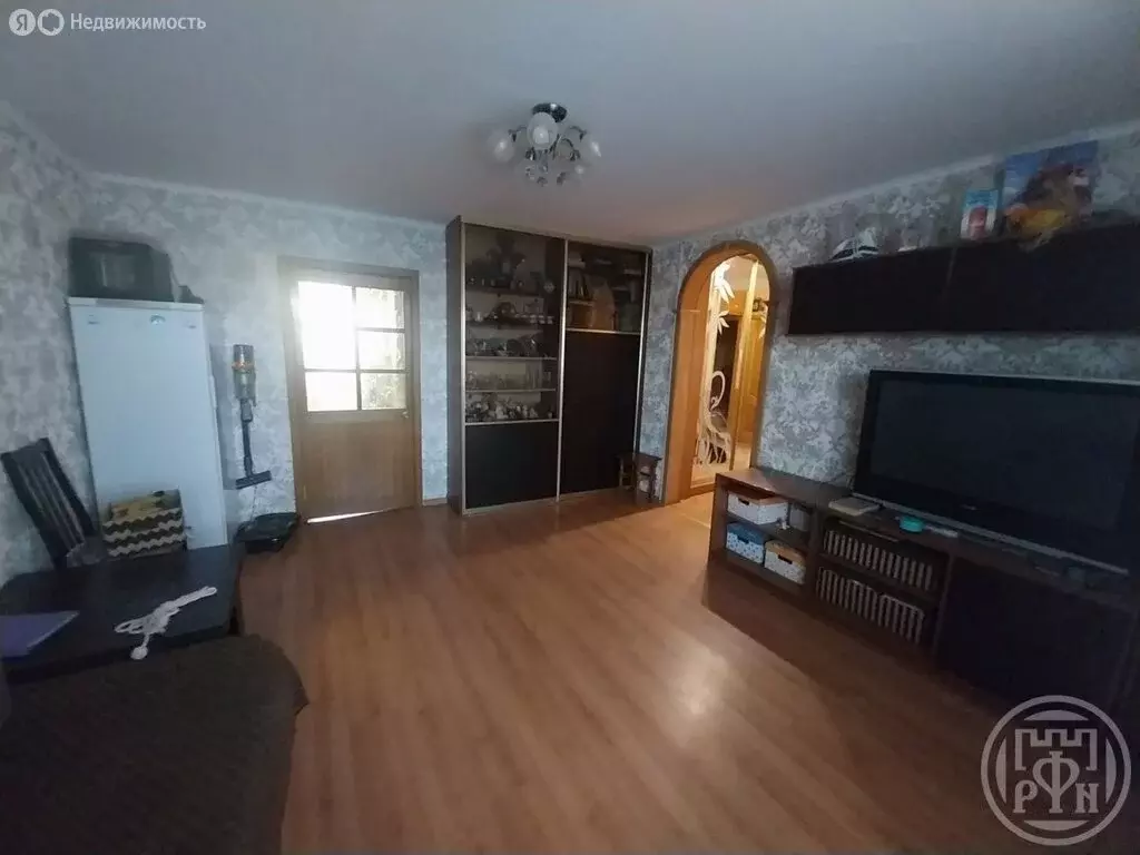 3-комнатная квартира: Шлиссельбург, улица Кирова, 4 (60.32 м) - Фото 1
