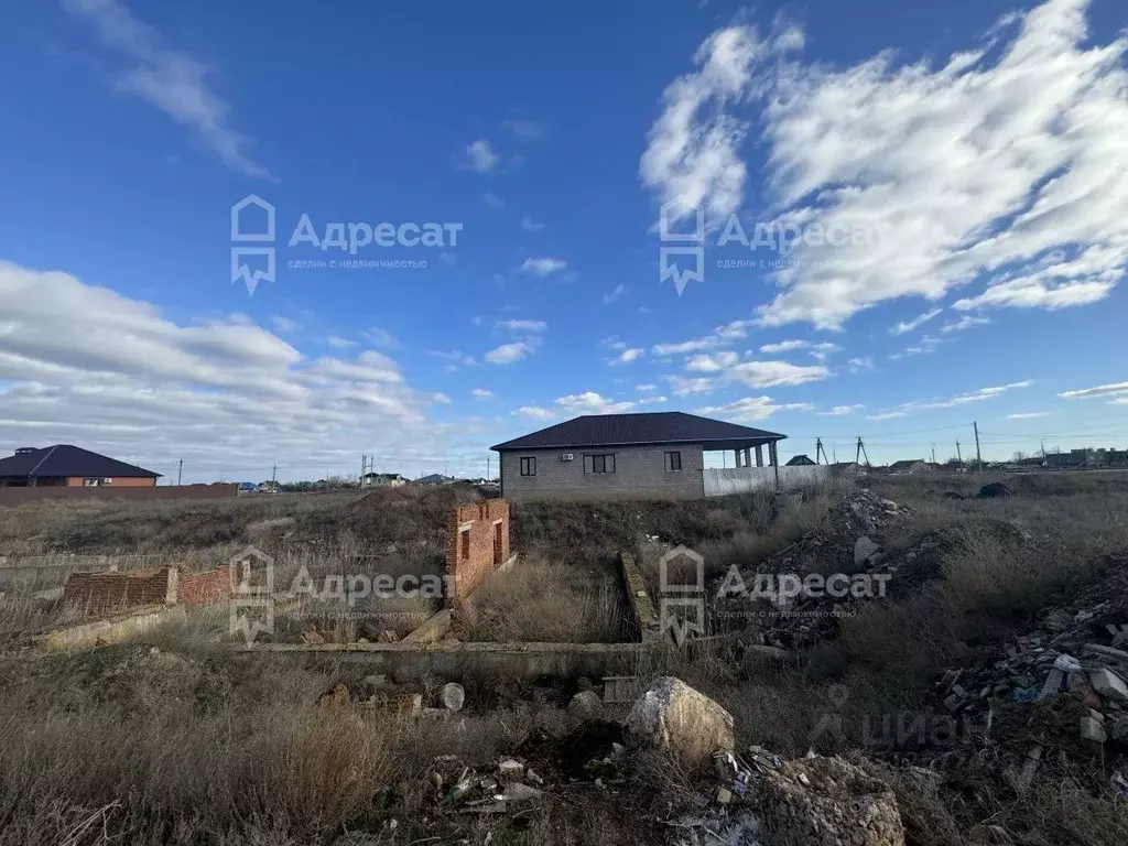 Участок в Волгоградская область, Светлоярский район, с. Большие ... - Фото 1