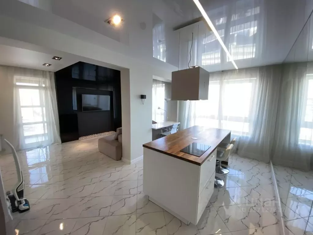 2-к кв. Свердловская область, Екатеринбург ул. Фурманова, 124 (64.0 м) - Фото 2