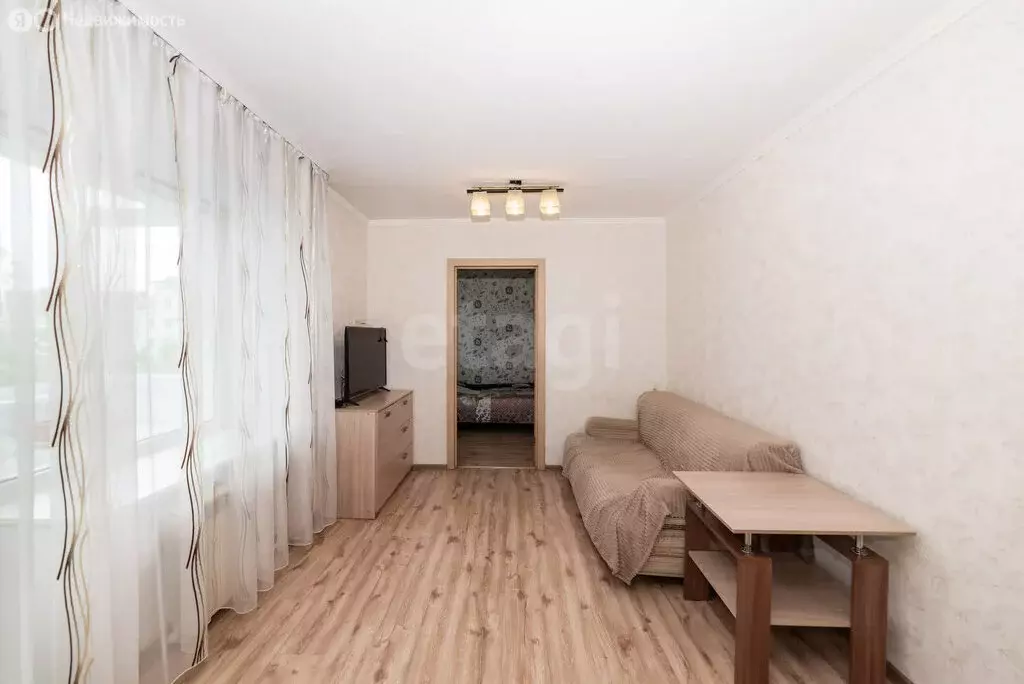 3-комнатная квартира: Курган, Пролетарская улица, 52 (53.4 м) - Фото 1