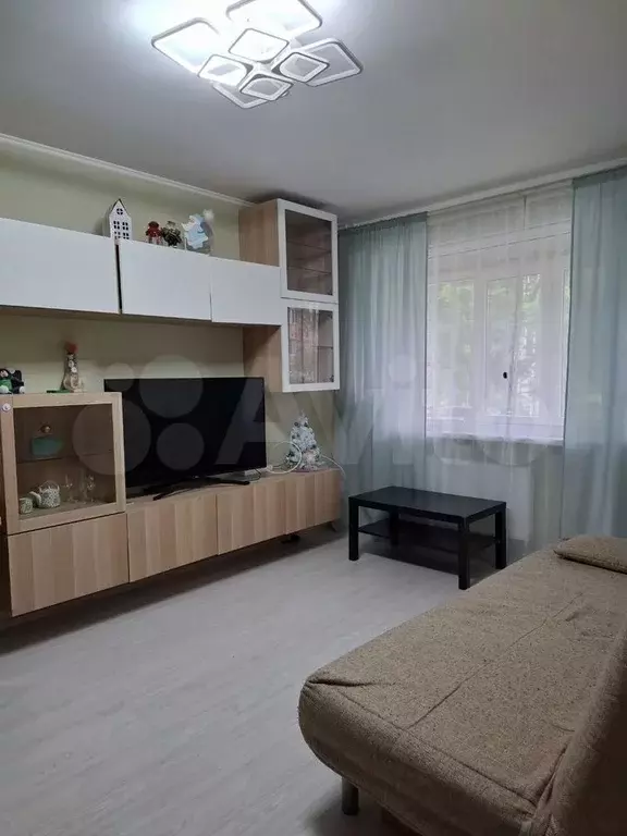 2-к. квартира, 47 м, 1/10 эт. - Фото 0