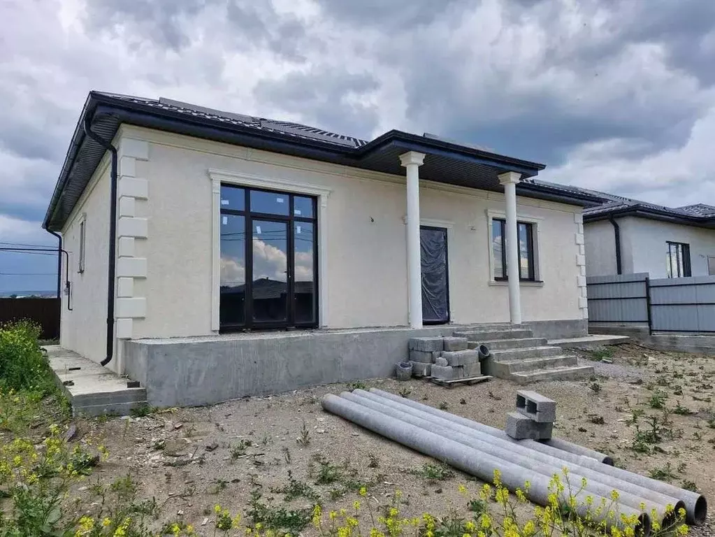 Дом в Ставропольский край, Ессентуки ул. Абрикосовая, 14 (110 м) - Фото 0