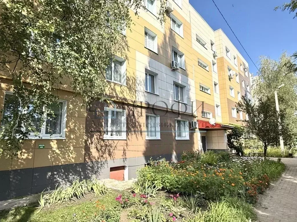 2-к кв. Белгородская область, Новый Оскол Ливенская ул., 138 (53.6 м) - Фото 1