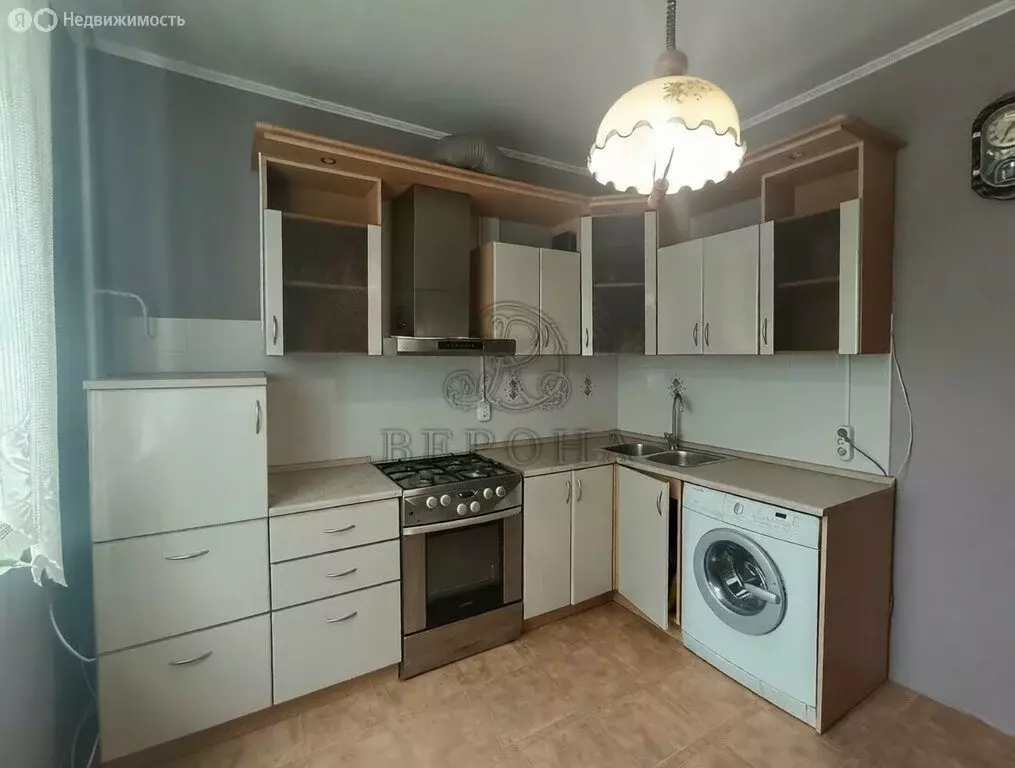 3-комнатная квартира: посёлок городского типа Фряново, улица ... - Фото 1
