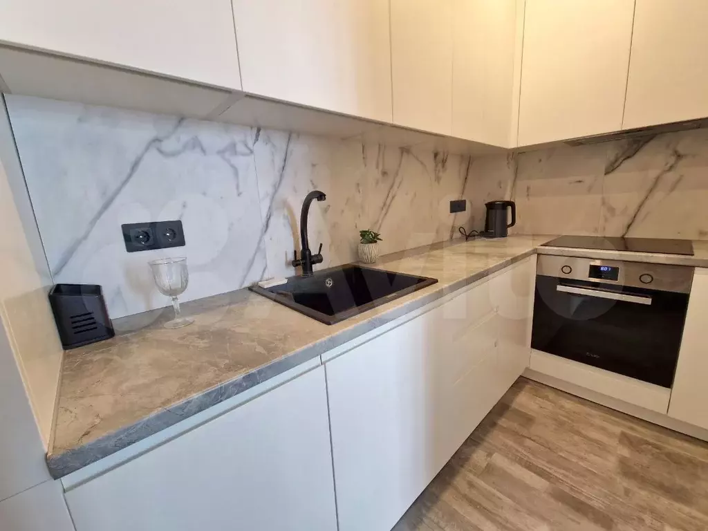 2-к. квартира, 60 м, 10/23 эт. - Фото 1
