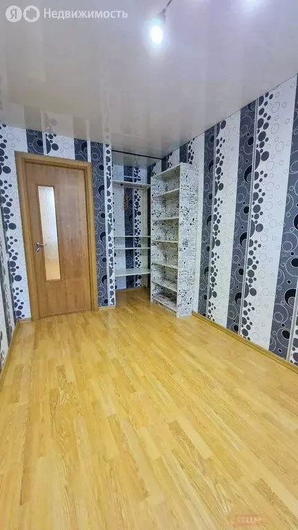 3-комнатная квартира: Новороссийск, Днестровская улица, 2 (56.7 м) - Фото 1