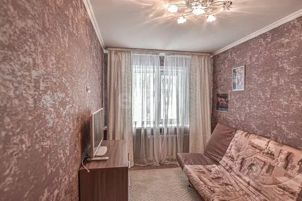 2-к кв. Сахалинская область, Южно-Сахалинск 7-й мкр, проезд ... - Фото 1