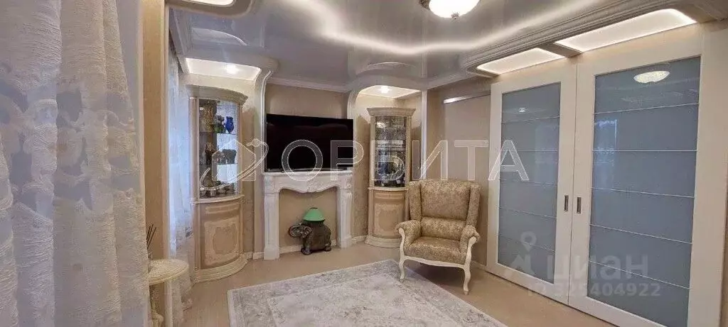 2-к кв. Тюменская область, Тюмень ул. Газовиков, 61 (55.8 м) - Фото 1