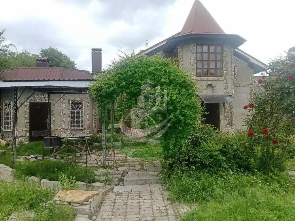 Дом в Ставропольский край, Ессентуки Летняя ул., 9 (182 м) - Фото 0