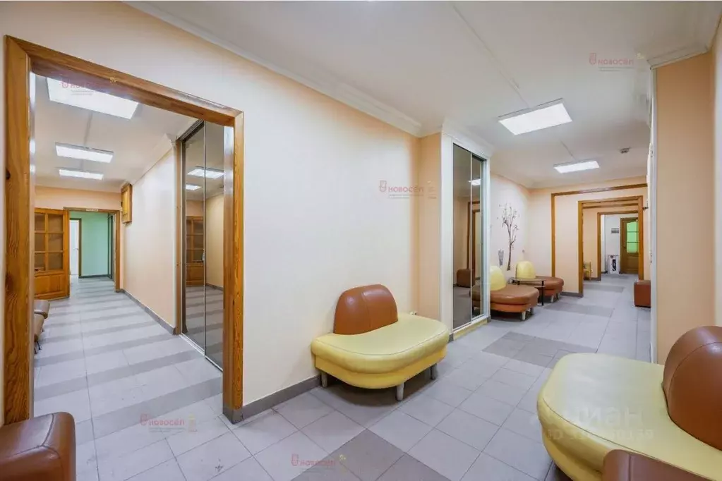 Офис в Свердловская область, Екатеринбург ул. Уральская, 57к2 (328 м) - Фото 1