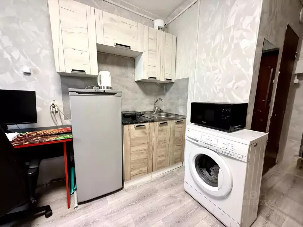 Студия Приморский край, Владивосток ул. Надибаидзе, 30 (17.1 м) - Фото 0