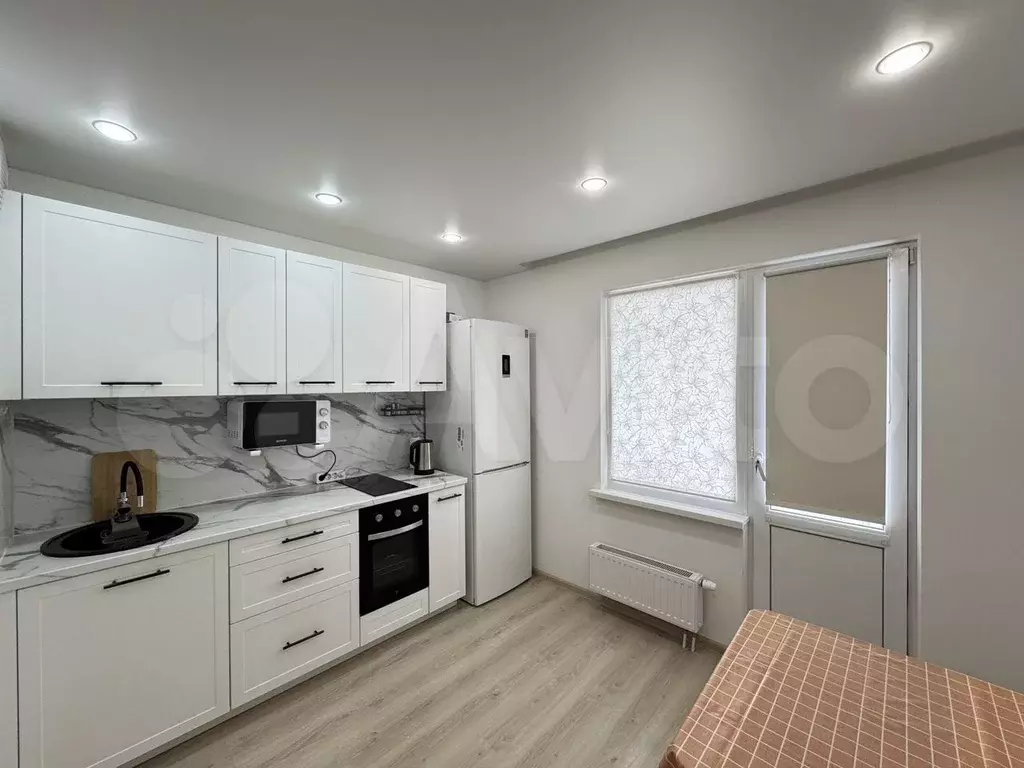 1-к. квартира, 38 м, 17/26 эт. - Фото 0