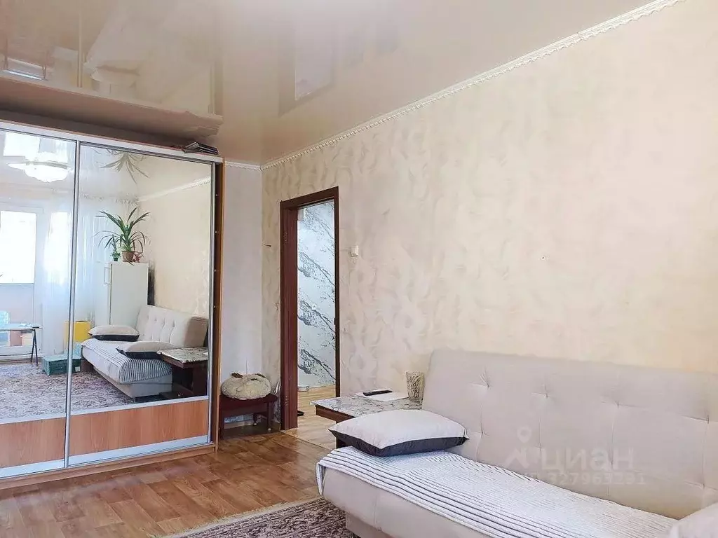 3-к кв. Челябинская область, Челябинск ул. Масленникова, 10 (65.0 м) - Фото 2