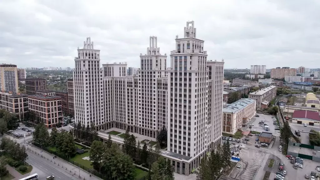 4-к кв. Новосибирская область, Новосибирск Красный просп., 220 (121.6 ... - Фото 0