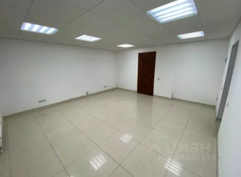 Офис в Свердловская область, Екатеринбург ул. Шарташская, 8 (28 м) - Фото 1