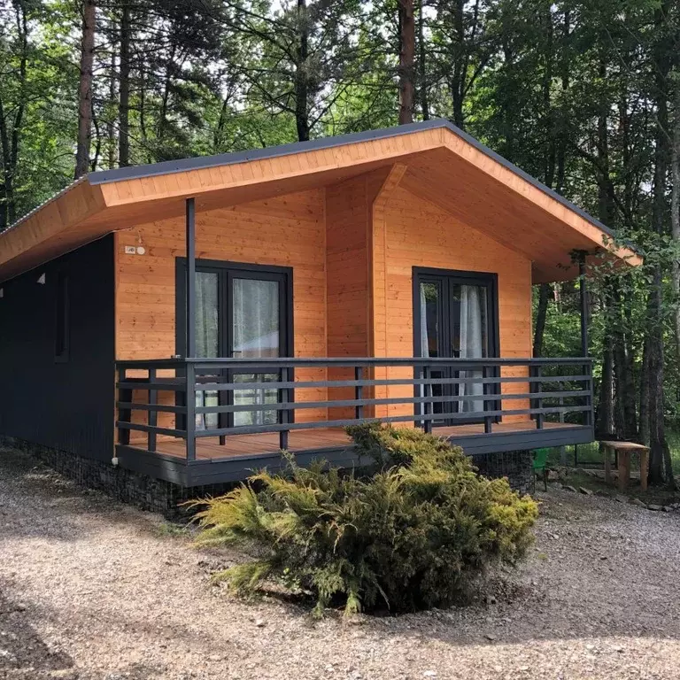 Дом в Карачаево-Черкесия, Зеленчукский район, с. Архыз ул. Лесная, 2Н ... - Фото 1